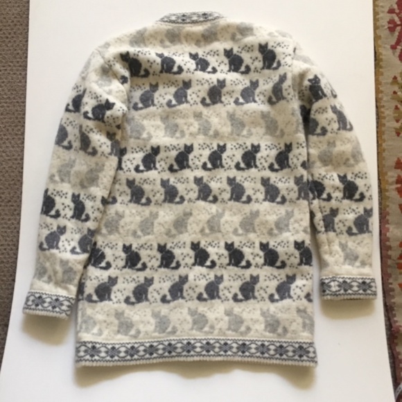 Wool Cat Design Cardigan. Women’s  Size Large. - Picture 2 of 10